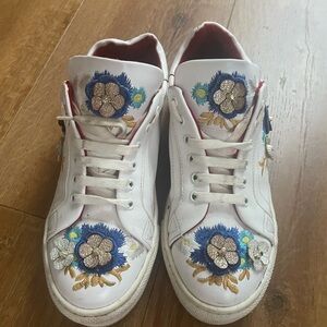 Seniorah Floral Embroidered White Sneakers